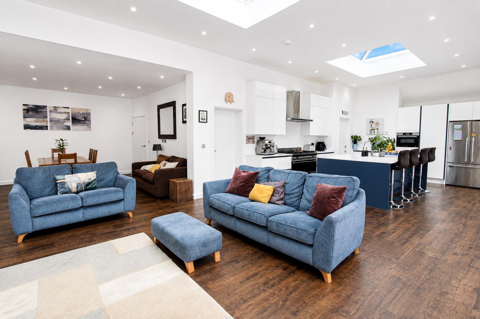 6 bed property in West Way, Carshalton